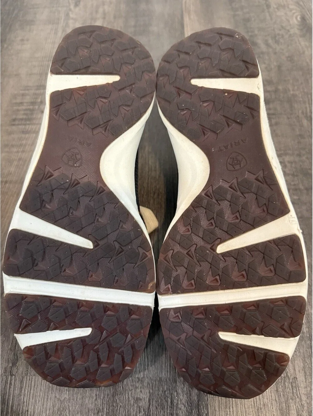 Ariat Fuse AZTEC Womens Shoes US 7B EU Colorful Lightweight Sneakers